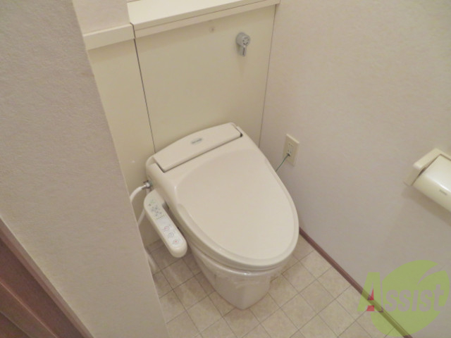 トイレ　トイレはウォシュレット付きです。シャワートイレは嬉しいですね