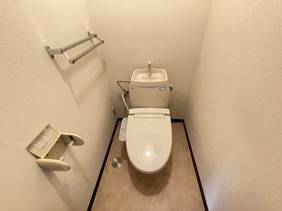 トイレ　※別部屋の写真です