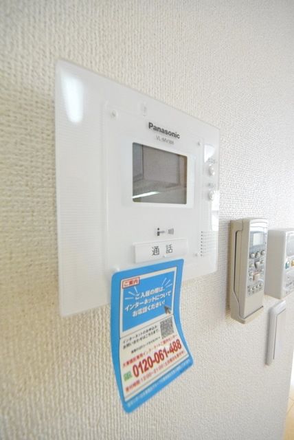 セキュリティ　モニター付きインターホン