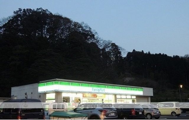コンビニ　ファミリーマート　松江乃白店（コンビニ）まで900m