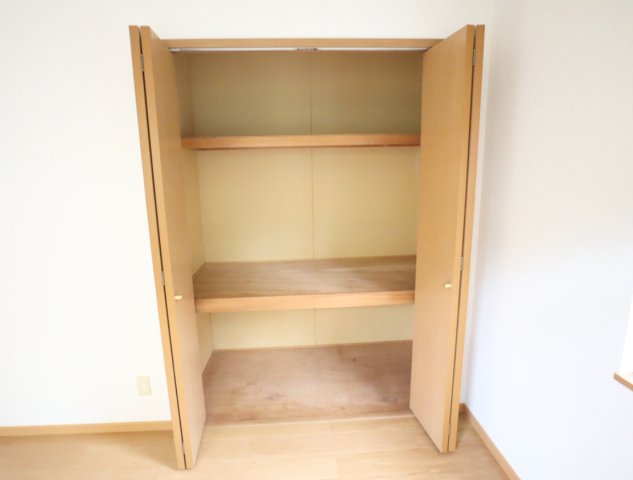 クレストール八上の内装写真
