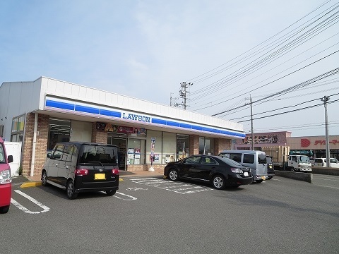 コンビニ　ローソン（コンビニ）まで600m