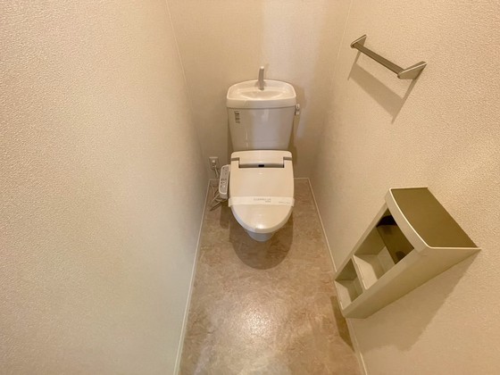 トイレ　※別部屋の写真です