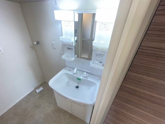 洗面設備　※別部屋の写真です