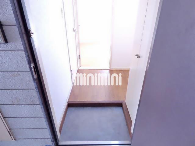 玄関　是非一度ご内覧下さい