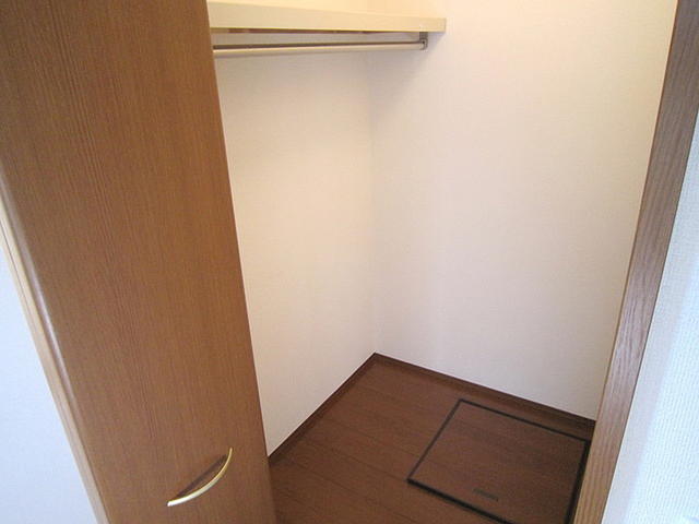 収納　ウォークインクローゼット