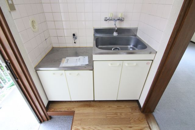 キッチン　別部屋の参考写真です。