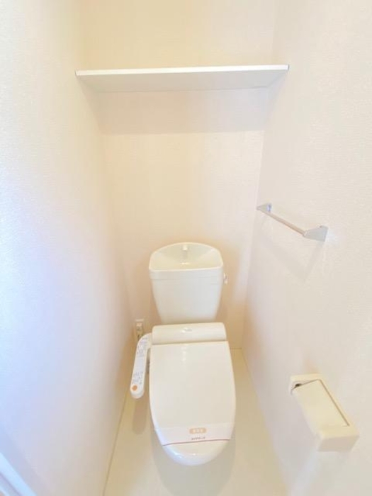 トイレ　清潔感のあるトイレです