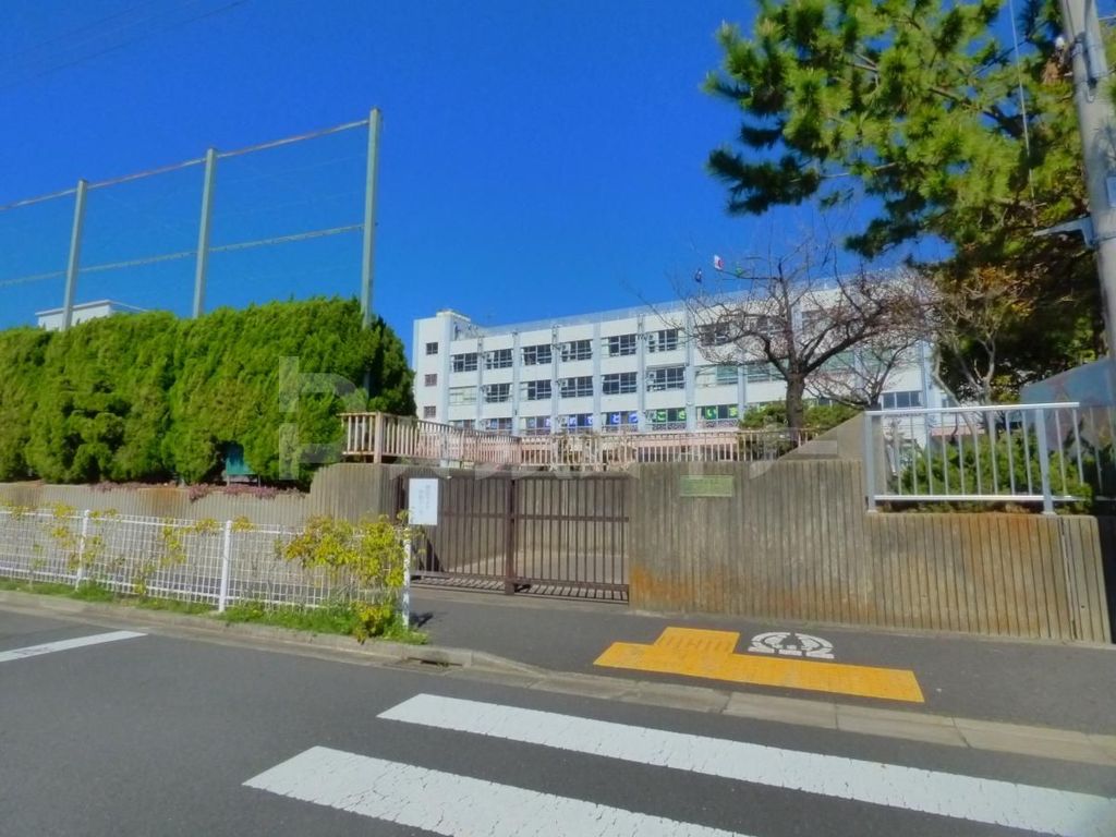 小学校　江戸川区立二之江小学校（小学校）まで130m