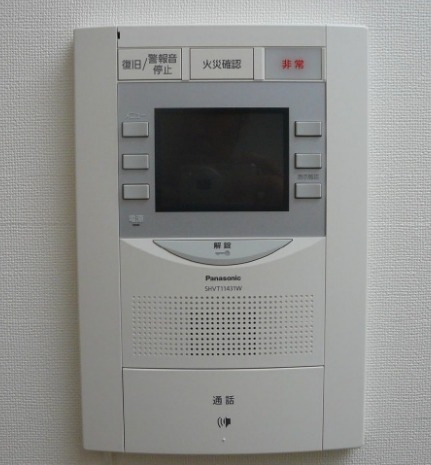 セキュリティ　モニタ付きで来客時も安心