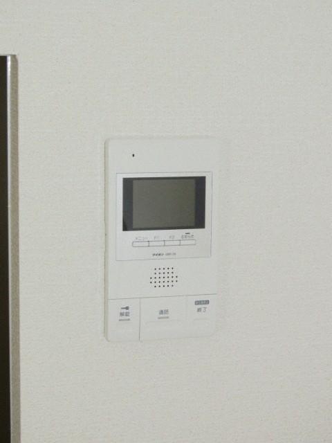 セキュリティ　モニター付きのインターホンで安心♪