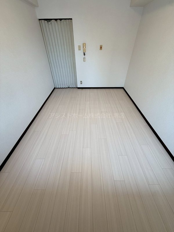 ステュディオ堺フェニックスの居間写真