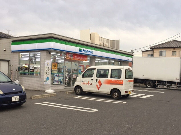 コンビニ　ファミリーマート千葉花園店（コンビニ）まで383m
