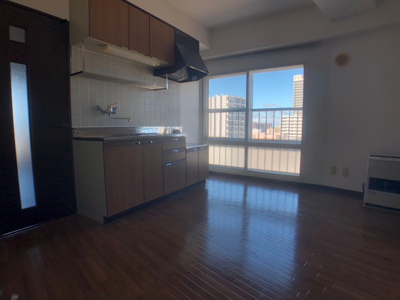 居室・リビング　広くてキレイなお部屋が広がっていて、充実した生活が送れそう。