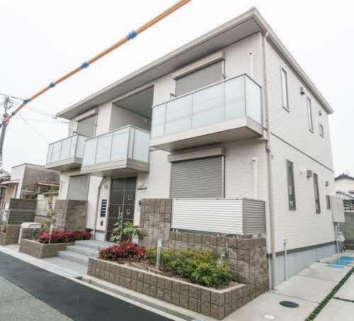 建物外観　積水ハウス施工の賃貸住宅です。