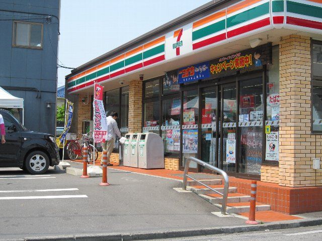 コンビニ　セブンイレブン蕨市役所通り店（コンビニ）まで523m