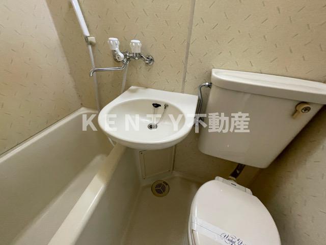 洗面設備　コンパクトで使いやすい洗面所