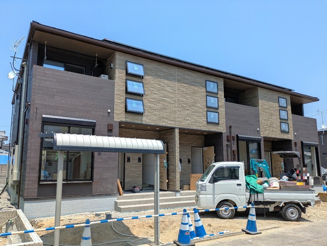 建物外観　建築中