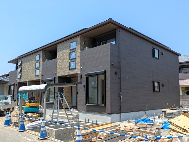 建物外観　建築中