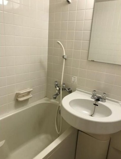 バス・シャワールーム　写真は同タイプ住居です。