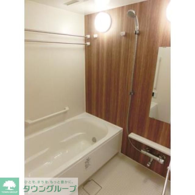 バス・シャワールーム　※写真は同タイプ住戸です。