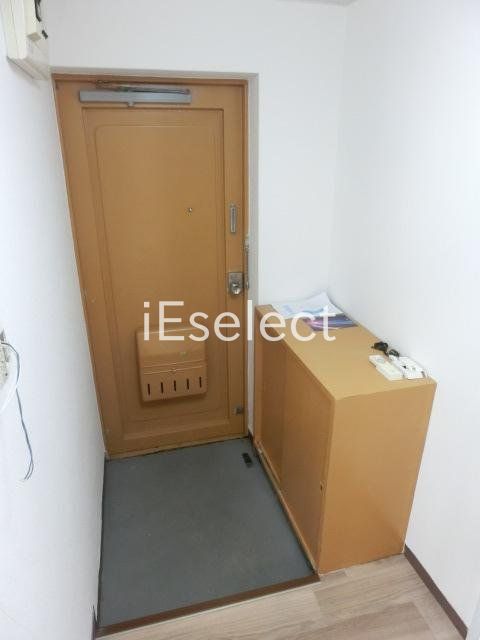 玄関　下駄箱もございます