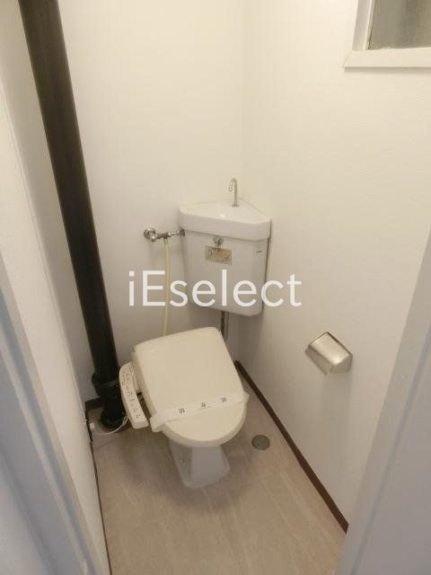 トイレ　温水洗浄便座もございます