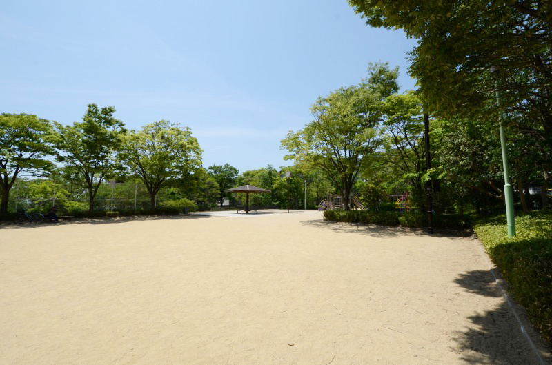 公園　毘沙門公園（公園）まで527m