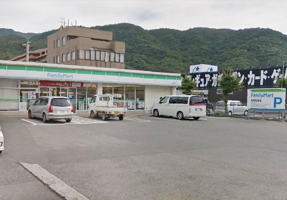 コンビニ　ファミリーマート広白石店（コンビニ）まで456m