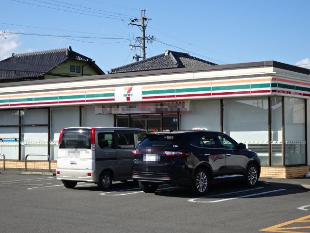 コンビニ　セブンイレブン　旭二丁目店（コンビニ）まで600m