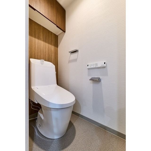 コンフォリア・リヴ文京千駄木のトイレ写真