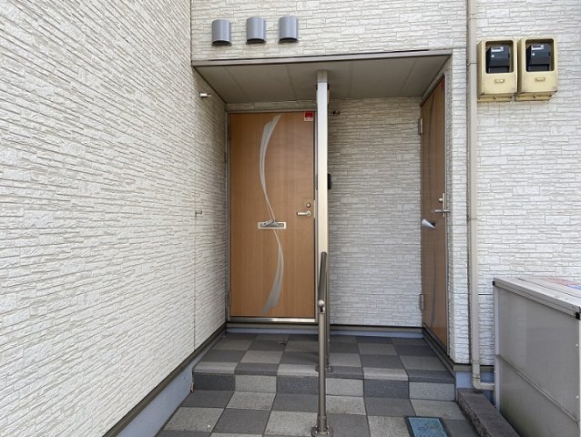 玄関　明るい玄関です