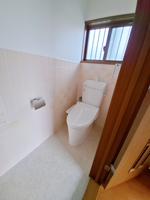 緑が丘2丁目貸家のトイレ写真