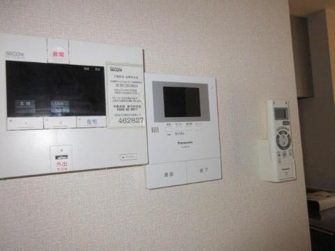 セキュリティ　カメラ付インターホン（イメージ）