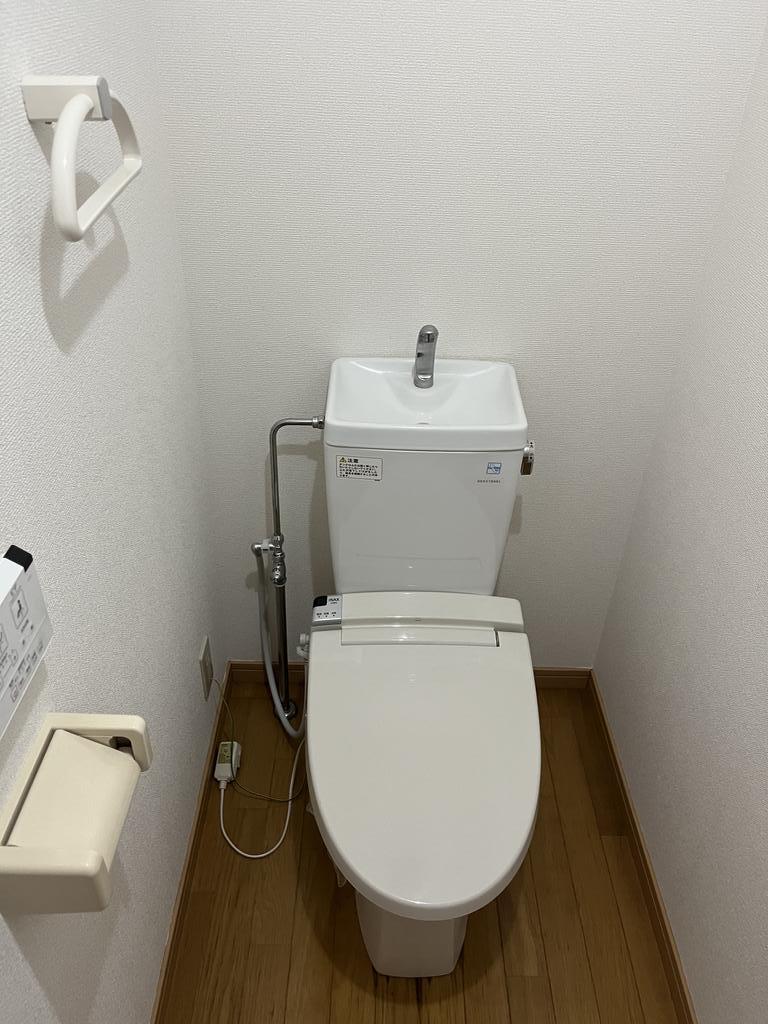 トイレ　ウォシュレット設置しました！