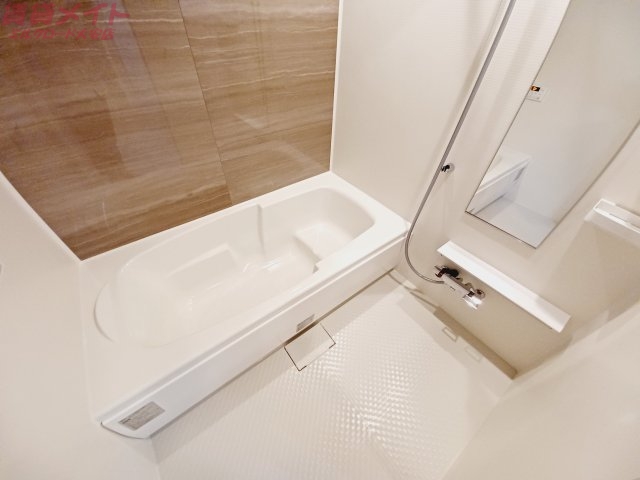 バス・シャワールーム　別部屋参考写真