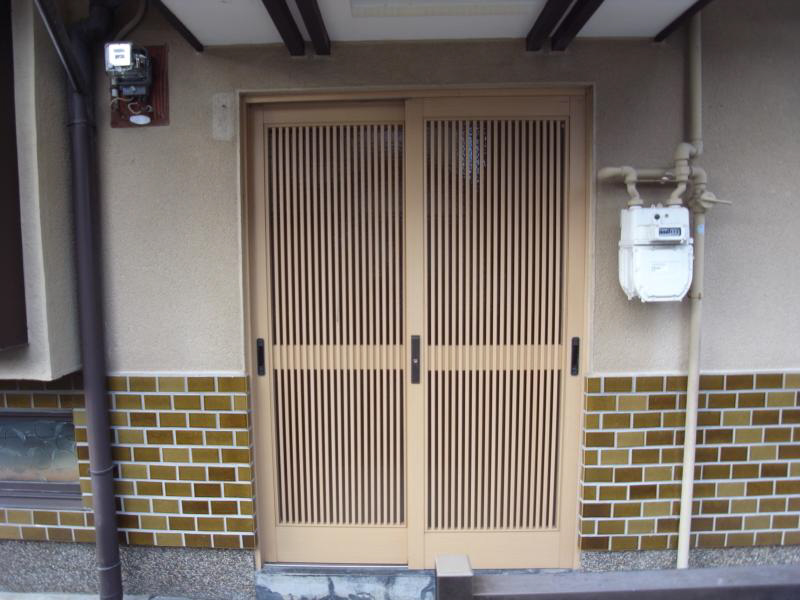 エントランス　メイン玄関