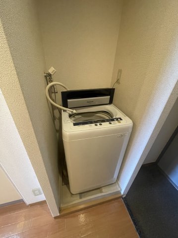 その他設備　室内洗濯機置場です