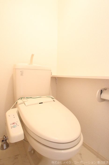 トイレ　写真は同型タイプ