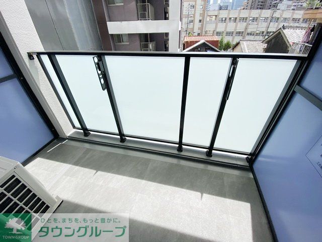 バルコニー　バルコニー