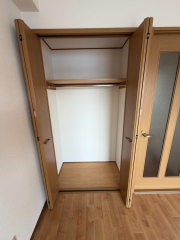 エクセレント上新12の内装写真