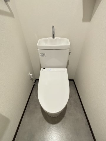 ＪＲ京葉線 蘇我駅 徒歩1分 11階建 築3年のトイレ写真
