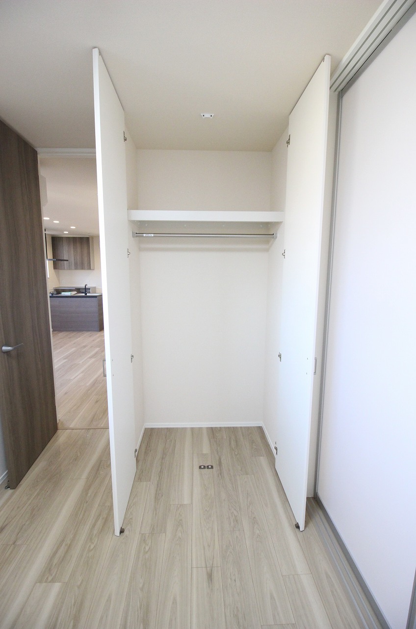収納　同物件、別の部屋の写真です