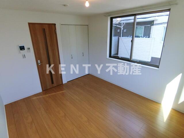 その他部屋・スペース　使い勝手のいい寝室です