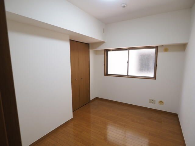 グランチェーズ川崎の居間写真