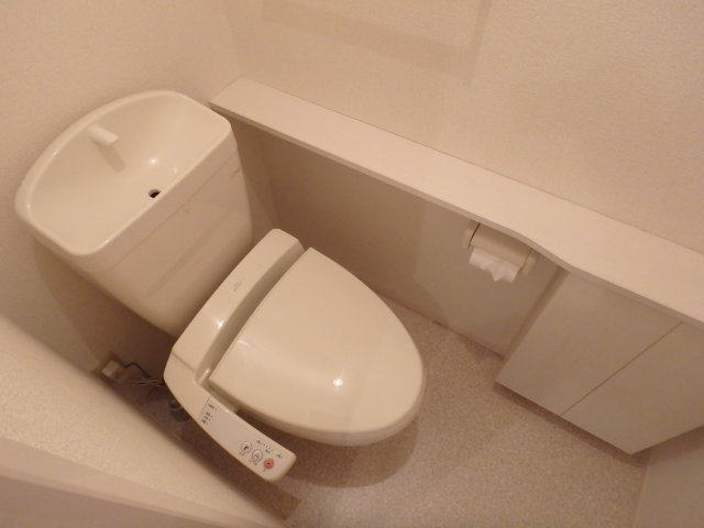 トイレ　ゆったりとした空間のトイレです