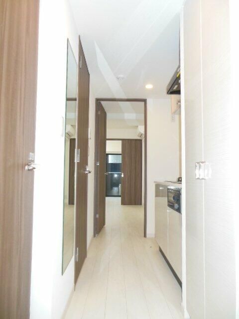 ＪＲ中央線 大久保駅 徒歩8分 5階建 築13年の玄関写真