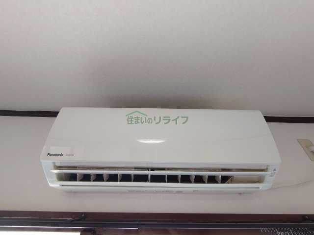 その他設備　広々クローゼットタイプの収納です。