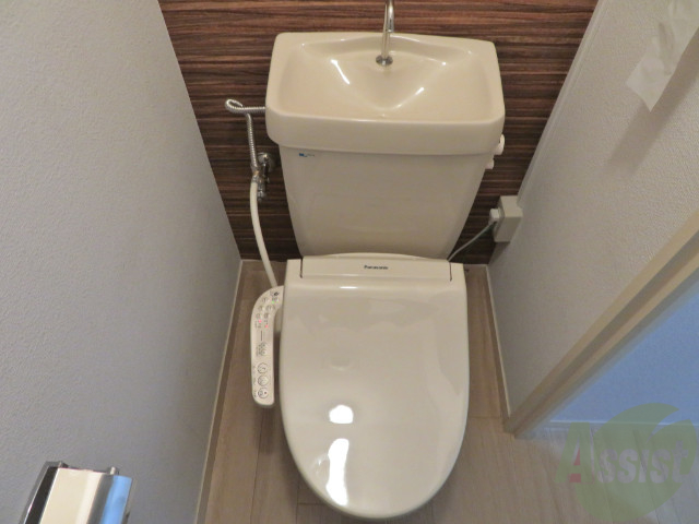 トイレ　トイレはウォッシュレット付きなので使いやすそうですね。