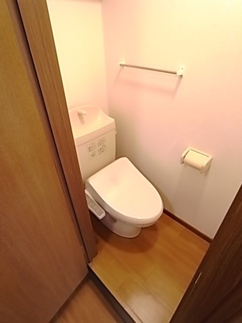 レジスコート甲子園口のトイレ写真